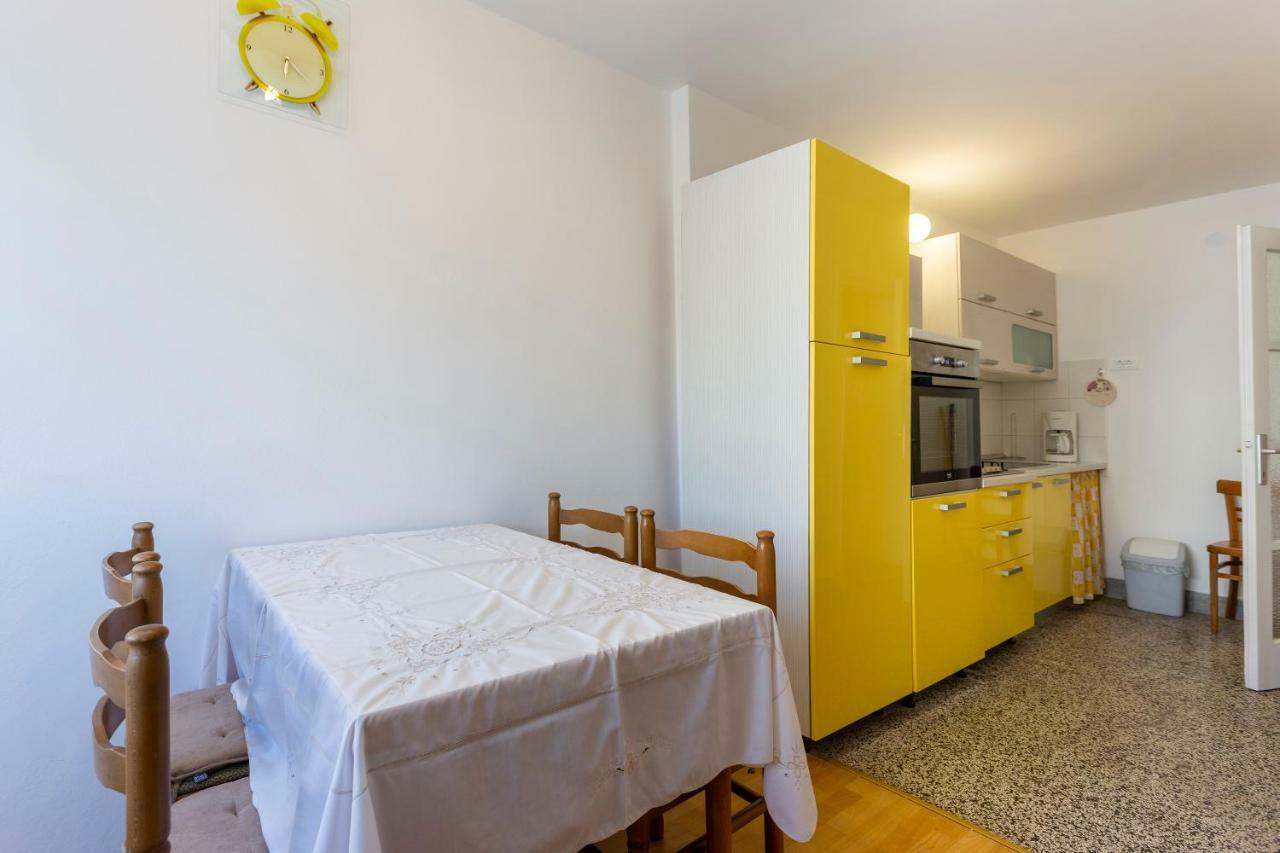 Apartment Anna With Free Private Parking Pula Buitenkant foto